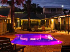 ベイ ロッジ、デンハムのホテル