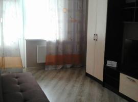 Photo de l’hôtel: 2kh kom kvartira na Novo Sadovoi 106m /2