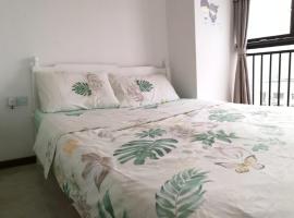 A picture of the hotel: Xiushe 01, Convenient Apartment Near Jiefangbei Hongyadonog