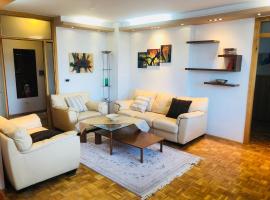 รูปภาพของโรงแรม: Sarajevo Lux Apartment