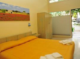 Hotel Photo: Cala Dei Normanni - Camere sul Lungomare