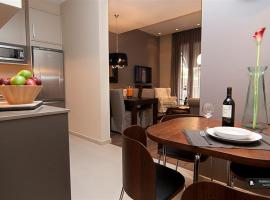 A picture of the hotel: Lovely 4 bedroom Apartment in Barcelona (FC0681)