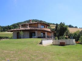 A picture of the hotel: Calbertone Family and Bike Holidays
