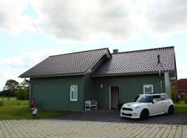 Hotel fotoğraf: Ferienhaus am Schaalsee