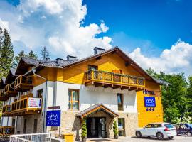 Hotel Na Skarpie、シュクラルスカ・ポレンバのホテル