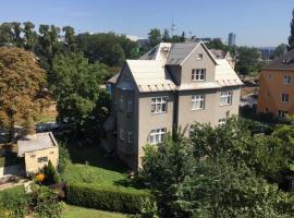 Hotel fotoğraf: Rodinne studio s vyhledem do zahrady