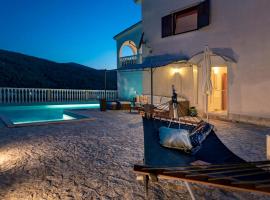 Hotel Photo: Cozy Pool Villa