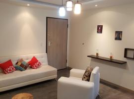 รูปภาพของโรงแรม: Samsara full apartment