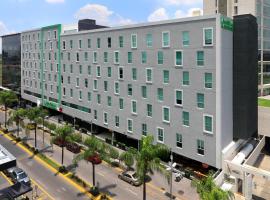 Hotel Photo: Wyndham Garden Guadalajara Acueducto