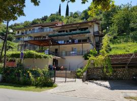 Apartments President, hotel em Star Dojran