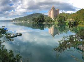 Miracolo View Hotel, ξενοδοχείο σε Yuchi