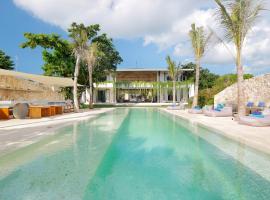 Villa Seascape by Elite Havens，位于蓝梦岛的酒店