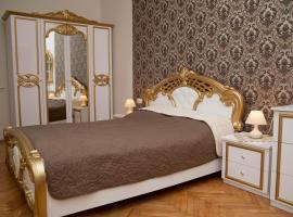 รูปภาพของโรงแรม: Luxury Lviv Apartment