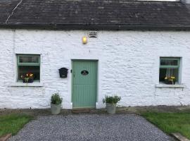 Фотографія готелю: Ardglassan Cottages, Crossakiel, Co Meath