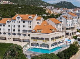 Hotel Stella, מלון בנאום