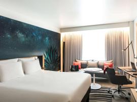 होटल की एक तस्वीर: Novotel Mexico City Santa Fe