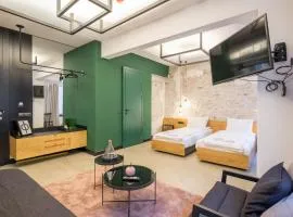R34 Boutique Hotel