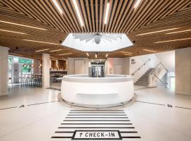 Airbase Hotel, отель в городе Кальсдорф-бай-Грац