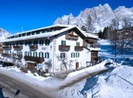 Hotel Menardi