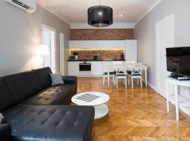 Hotel Foto: Florianska Deluxe Apartments with Air Condition