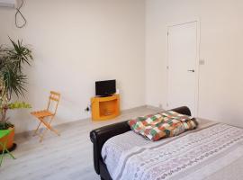 호텔 사진: Habitación en Pozuelo de Alarcón