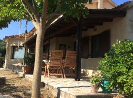 מלון צילום: House with forest view.