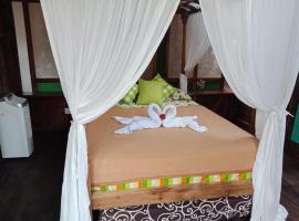 Hotel Photo: The Jhabu Wooden Studio