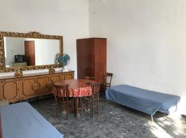 รูปภาพของโรงแรม: Appartamento Centralissimo Con Giardino