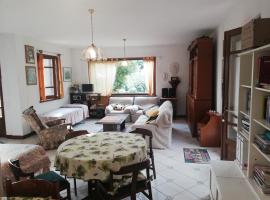 A picture of the hotel: Montignoso Appartamento casa vacanze