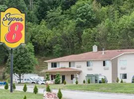 Super 8 by Wyndham Pittsburgh/Monroeville, hotelli kohteessa Monroeville