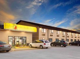 A picture of the hotel: Super 8 by Wyndham Macomb
