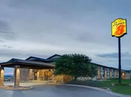 Super 8 by Wyndham Fort Collins, hotel in Fort Collins