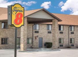 A picture of the hotel: Super 8 by Wyndham Gas City Marion Area