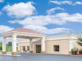 Super 8 by Wyndham Danville