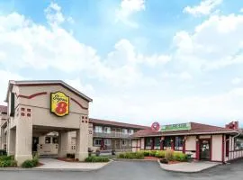 Super 8 by Wyndham Guelph, hotel u gradu Gvelf