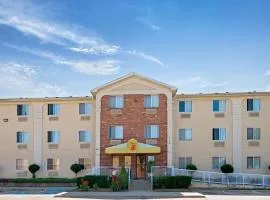 Super 8 by Wyndham Plano/Dallas Area, hotel in Plano