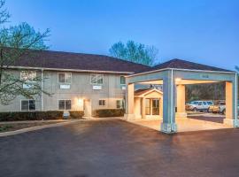 Foto do Hotel: Super 8 by Wyndham McHenry Fox Lake Area