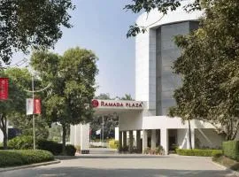 Ramada Plaza by Wyndham JHV Varanasi, hotel in Varanasi