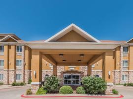 ホテル写真: Days Inn & Suites by Wyndham Cleburne TX