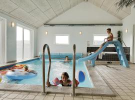 Luksus-poolhus B5, hotel v destinaci Harboør