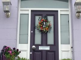 A picture of the hotel: Family Home Dublin City