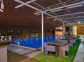 Davanam Sarovar Portico Suites, hotel in Bengaluru