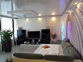 Hotel Photo: Private Apartment Laatzen City