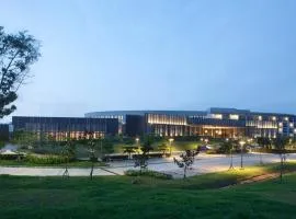 Hotel Santika Premiere Bandara Palembang, viešbutis mieste Palembangas