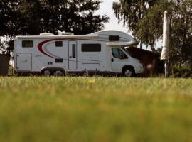 Erlebniscamping Lausitz - Campingplatz Ortrand / Camping Dresden, hotel in Ortrand