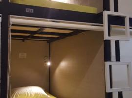 Hotel Photo: Sleep Box Tembalang