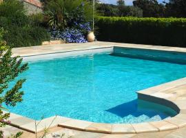 Gîtes Santa Maria Cap Corse, hotel v destinaci Macinaggio