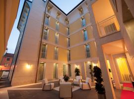 Residenza Agnello D'Oro, hotell sihtkohas Bussolengo