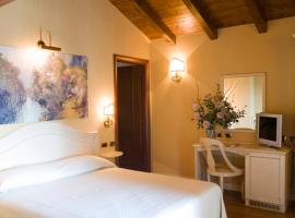 A picture of the hotel: Albergo Da Nando