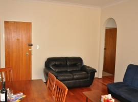 Fotos de Hotel: Accommodation Sydney Kogarah 2 bedroom apartment with balcony